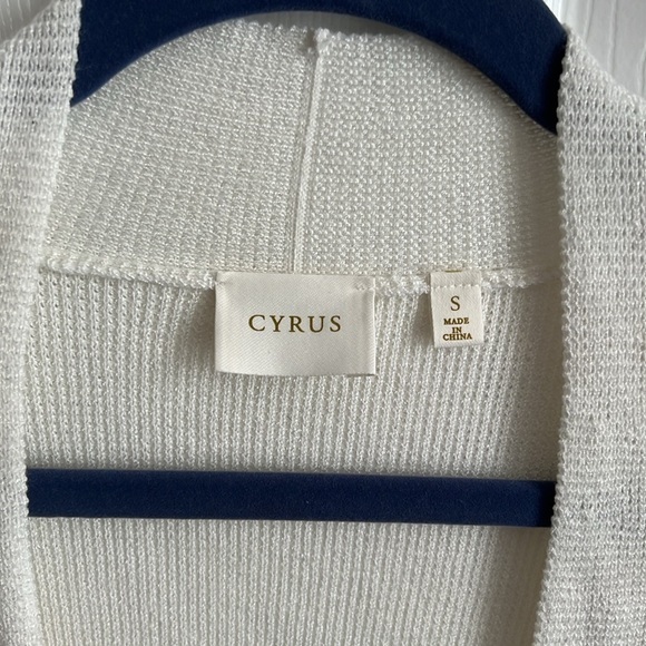 Ladies size small Cyrus ivory open front‎ cardigan - Picture 2 of 8